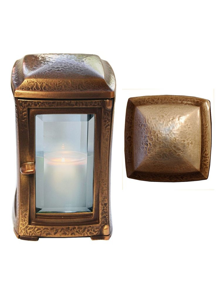 Clear-lacquered bronze lantern 782.BR
