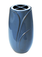 Lacquered bronze vase, Blue Cielo 830.BC - 831.BC