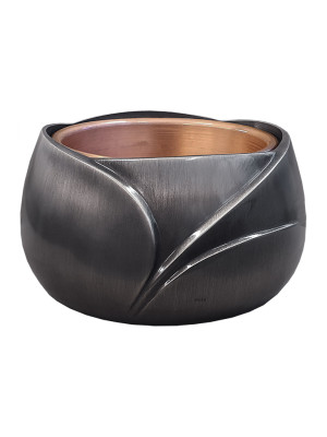 Lacquered urn or vase in bronze 855.AL